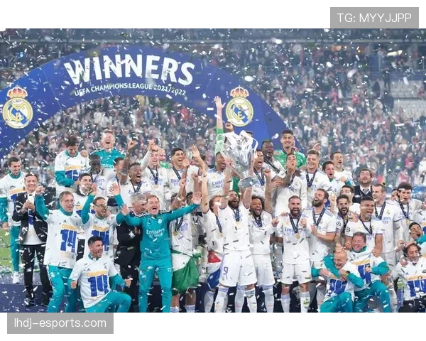 欧冠赛场肋部区域成兵家必争，球队开发新进攻套路