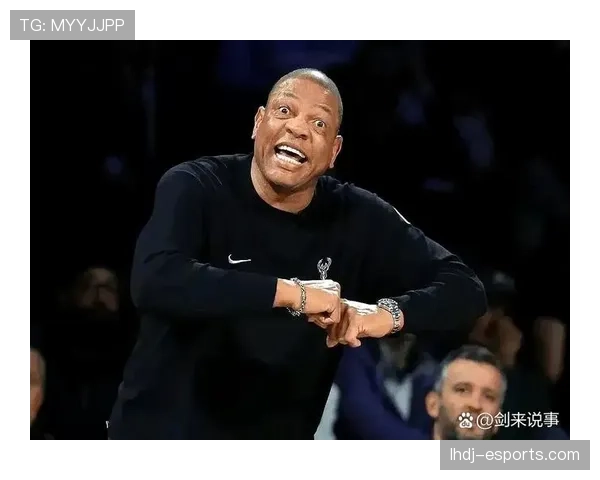 里弗斯称赞托马斯第六人潜质 雄鹿替补席战术角色获明确